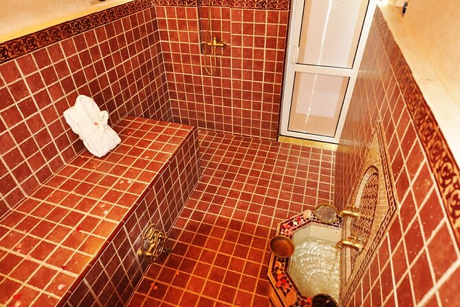 From Marrakech: 2-Hour Traditional Moroccan Hammam Experience - Arriving near Bab Agnaou