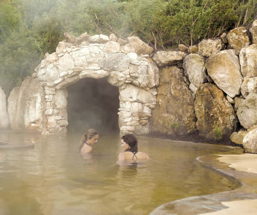 From Melbourne: Peninsula Hot Springs & Bathing Boxes Tour - Four hours to set your own pace at Peninsula Hot Springs