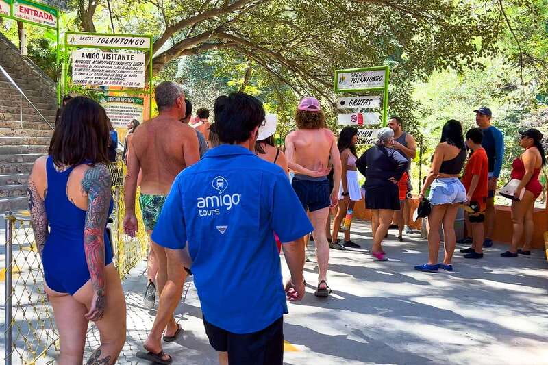 From Mexico City: Tolantongo Hot Springs Day Trip with Guide - First look at Tolantongo and the guided introduction