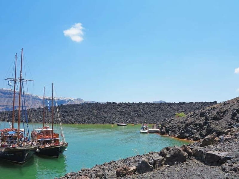 From Old Port:Volcanic Islands Boat Trip & Hot Spring Visit - Nea Kameni and its volcanic craters