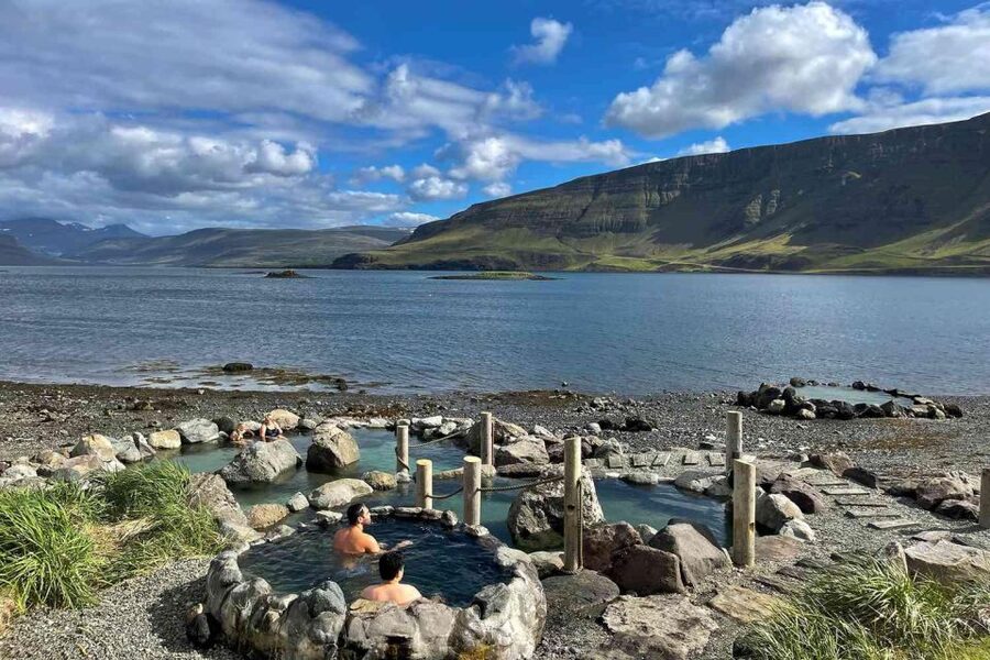 From Reykjavik: Hvammsvík Hot Spring with Transportation - Choosing your departure time