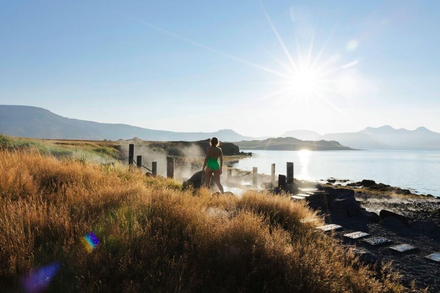 From Reykjavik: Hvammsvík Hot Spring with Transportation - Arriving at the hot springs
