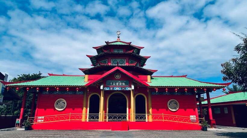 From Singapore, Batam Heritage Day Tour with Lunch & Massage - Getting from HarbourFront to Sekupang