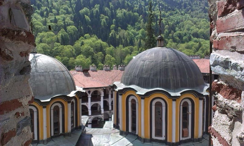 From Sofia: Rila Monastery UNESCO Site & Outdoor Mineral Spa - Meeting in central Sofia