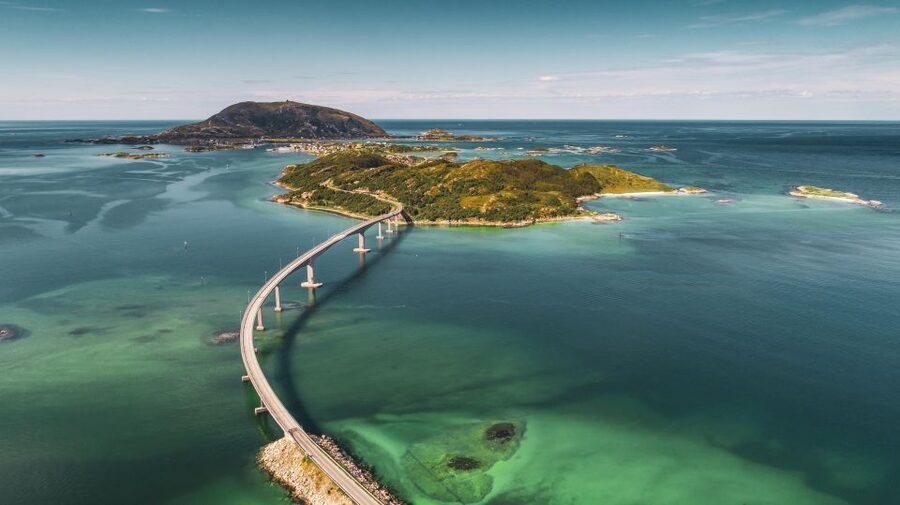 From Tromsø: Kayak trip with lunch and sauna at Sommarøy - Should you book the Sommarøy kayak day?
