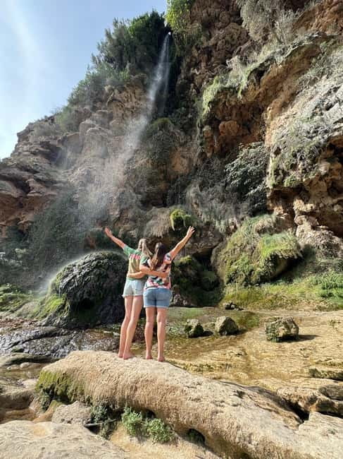 From Valencia: Hot Springs + Waterfalls + Surprise Stop - The surprise stop and souvenir gift