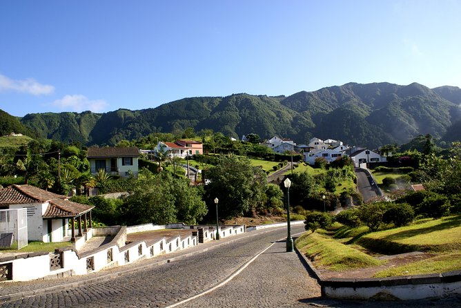 Full-Day Furnas Tour: Hot Springs, Traditional Lunch & Tea - Terra Nostra Garden and its warm mineral pool