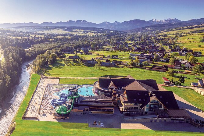 Full Day Tour to Zakopane and Thermal Baths in small group - The role of the driver and tour leader