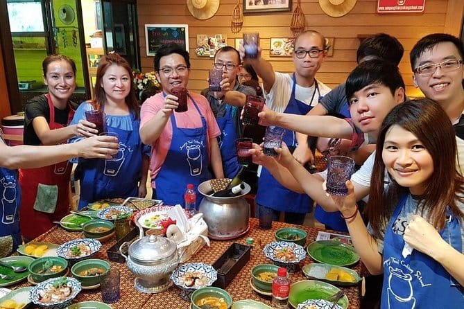Fun Tuk Tuk Dinner and Massage in Old Town Bangkok - Chinatown, street food, and Thai dessert