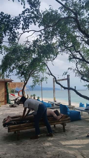 Gili Trawangan: Beach Massage with Sunset and Cocktail - Is $18 Good Value?