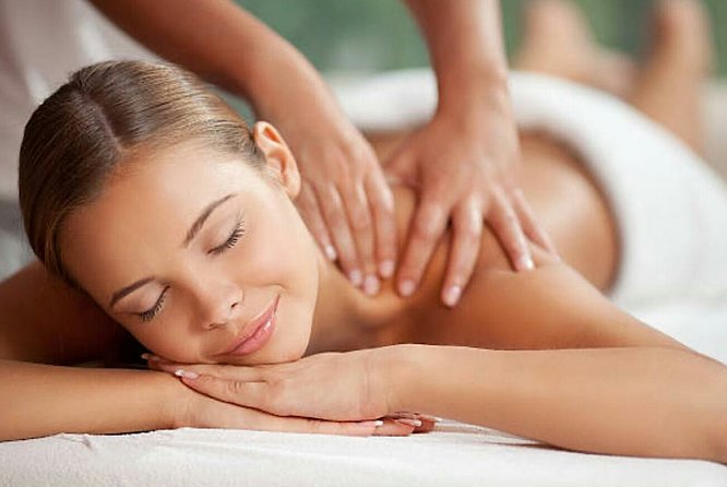 Go Rolaxe Go Massage and Spa with argan oil ® - Who will enjoy this most?