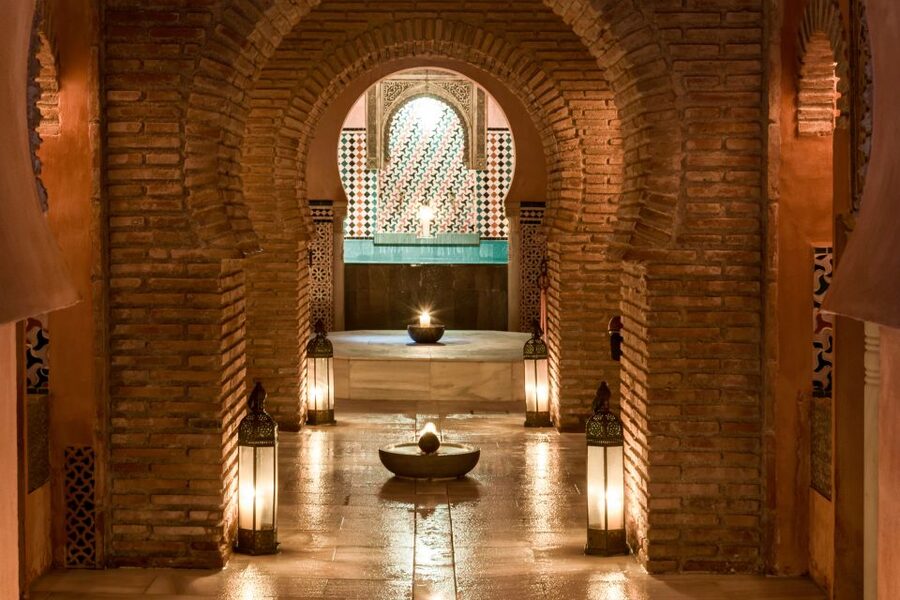 Granada: Hammam Al Ándalus with Massage - Key points to know before you book