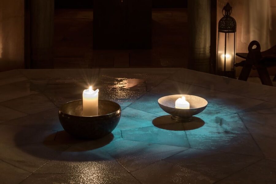 Granada: Hammam Al Ándalus with Massage - A quiet bath near the Alhambra