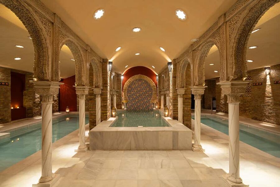 Granada: Traditional Bath in the Nasrid Palace Hammam - Seven pools in central Granada