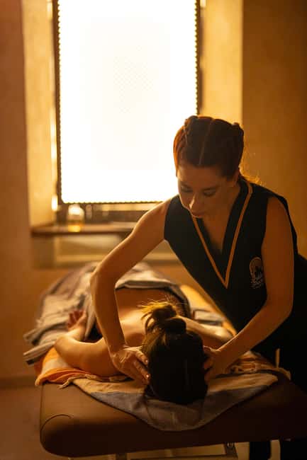 Granada: Traditional Bath in the Nasrid Palace Hammam - Oriental tea and the quiet lounge
