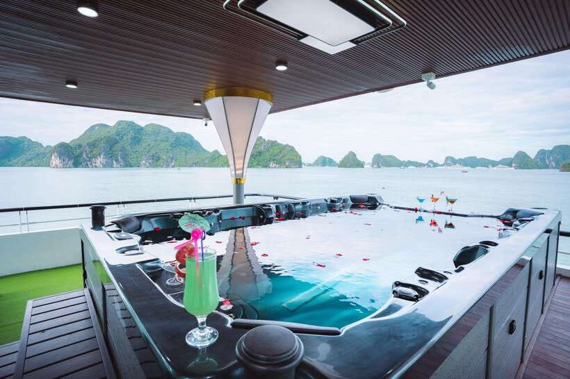 Hanoi: Ha Long Bay Day Tour - Apollo Cruise, Jacuzzi, Buffet - Why this Ha Long Bay day trip works