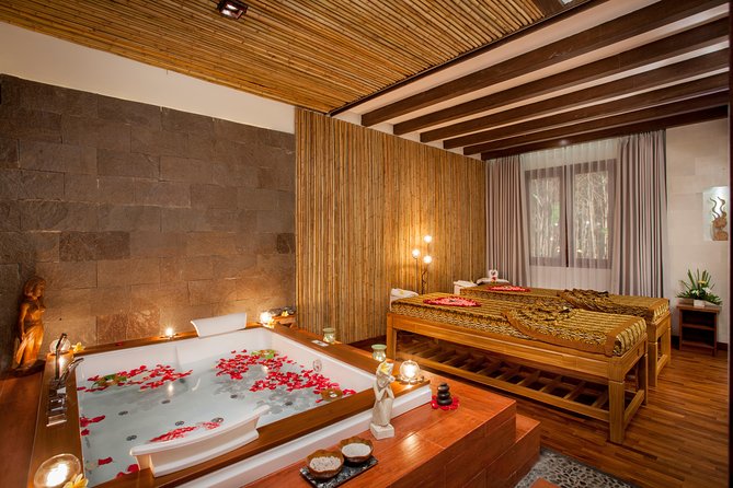 Honeymoon Couple Treatment at ANJALI SPA - The 45-minute scrub and aloe vera mask