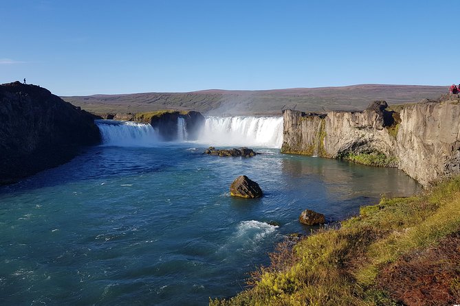 Hot springs and waterfalls, private super jeep tour - Aldeyjarfoss brings the basalt columns