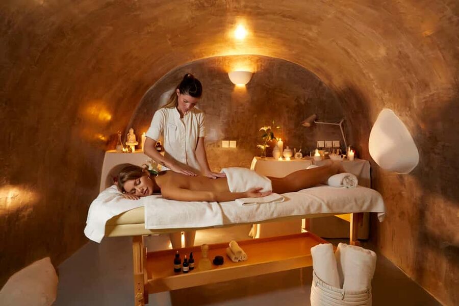 Imerovigli: Aromatherapy Couples’ Massage - Key points at a glance