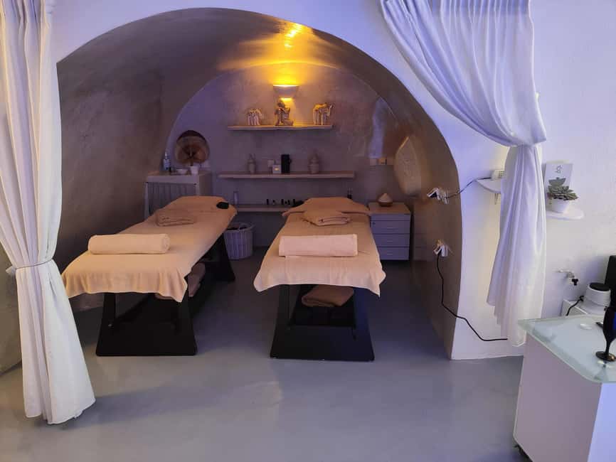 Imerovigli: Aromatherapy Couples’ Massage - Pool time and the question of the view