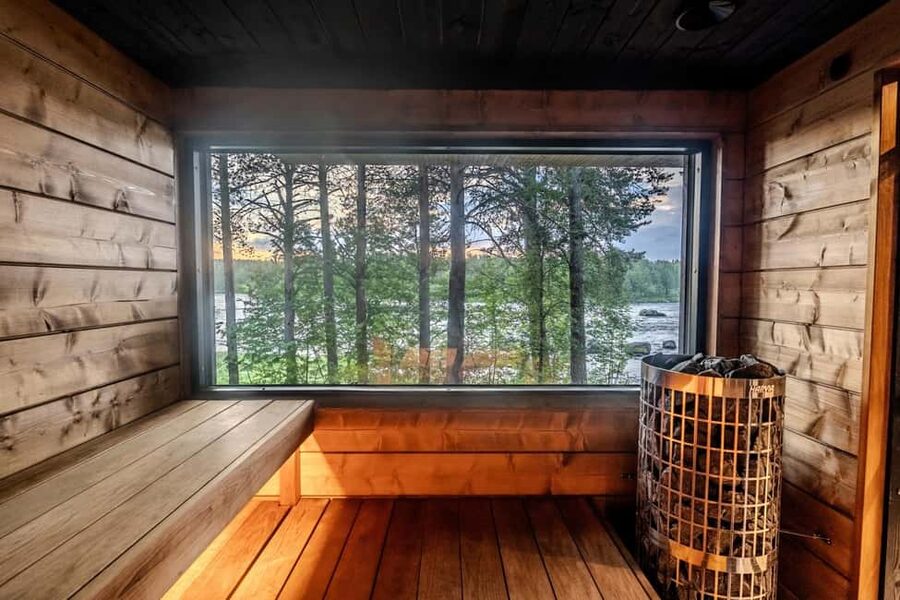 Inari: Finnish Sauna and Jacuzzi Experience - From the sauna to the terrace Jacuzzi