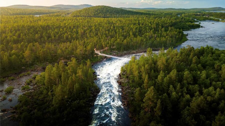 Inari: Finnish Sauna and Jacuzzi Experience - Why the private-group format matters