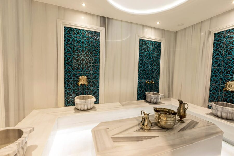 Istanbul: Private Turkish Bath, Spa and Massage in Taksim - Foam massage in the wet room