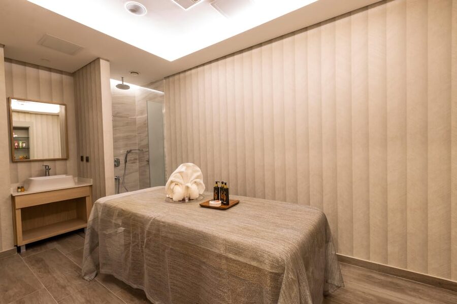 Istanbul: Private Turkish Bath, Spa and Massage in Taksim - What happens in the hot room