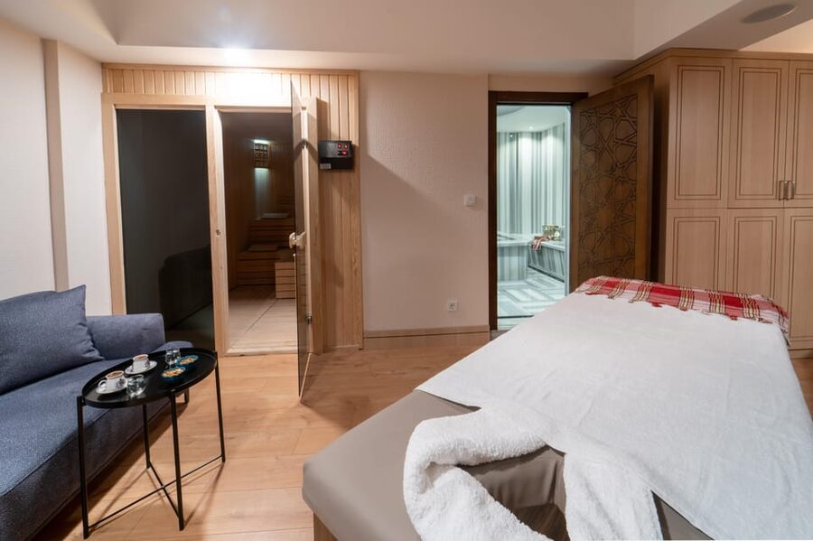 Istanbul: Public, Private or VIP Hammam & Spa in Old City - How the experience feels as a couple or small group