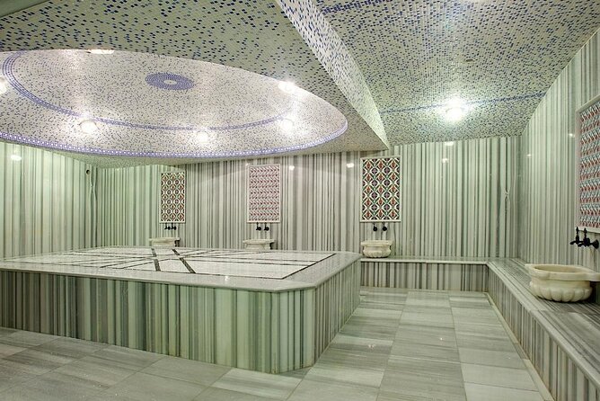 Istanbul: Traditional Turkish Bath - Arriving at Historical Vezneciler Bath in Fatih