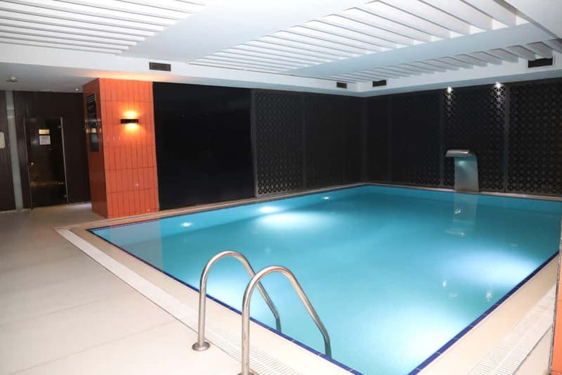 Istanbul: Traditional Turkish Bath with Foam and Oil Massage - Massage choices and what to expect