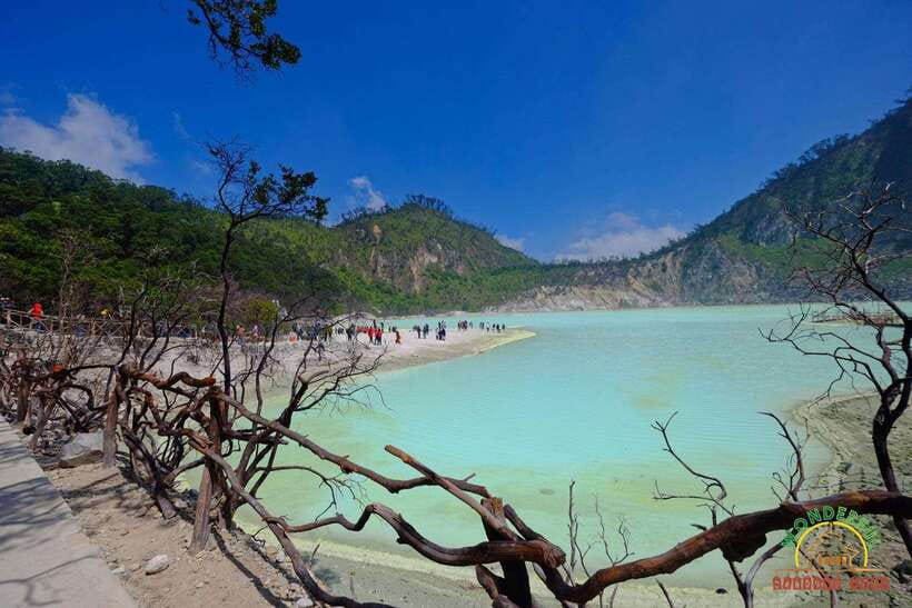 Jakarta: Volcano, Suspension Bridge, and Hot Spring Tour - Who will enjoy this day trip most