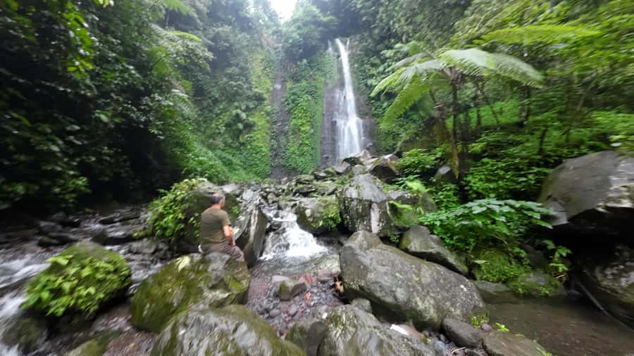 Jakarta: Waterfalls, Volcano, White Crater, Tea, Hot Spring - Key points before you book