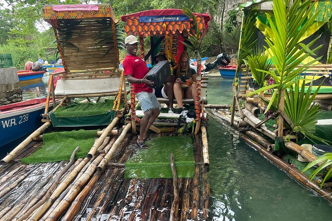 Jet-Ski with option Bamboo Rafting + Feet Massage with limestone - The limestone foot massage is the small signature detail