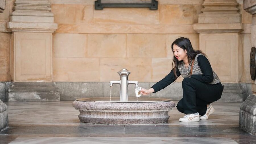 Karlovy Vary: Mineral Hot Springs Tasting and Walking Tour - Meeting at Spa Hotel Thermal