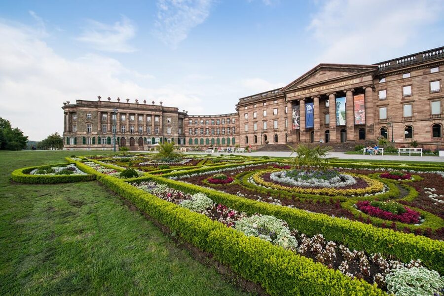 Kassel: Pure relaxation and world culture – guided tour of the Bergpark - Starting at Wilhelmshöhe Palace