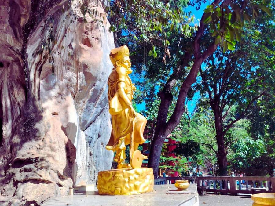 Ko Lanta: Full Day Emerald Pool&Hot Spring With Tiger Temple - A long day from Ko Lanta to Krabi
