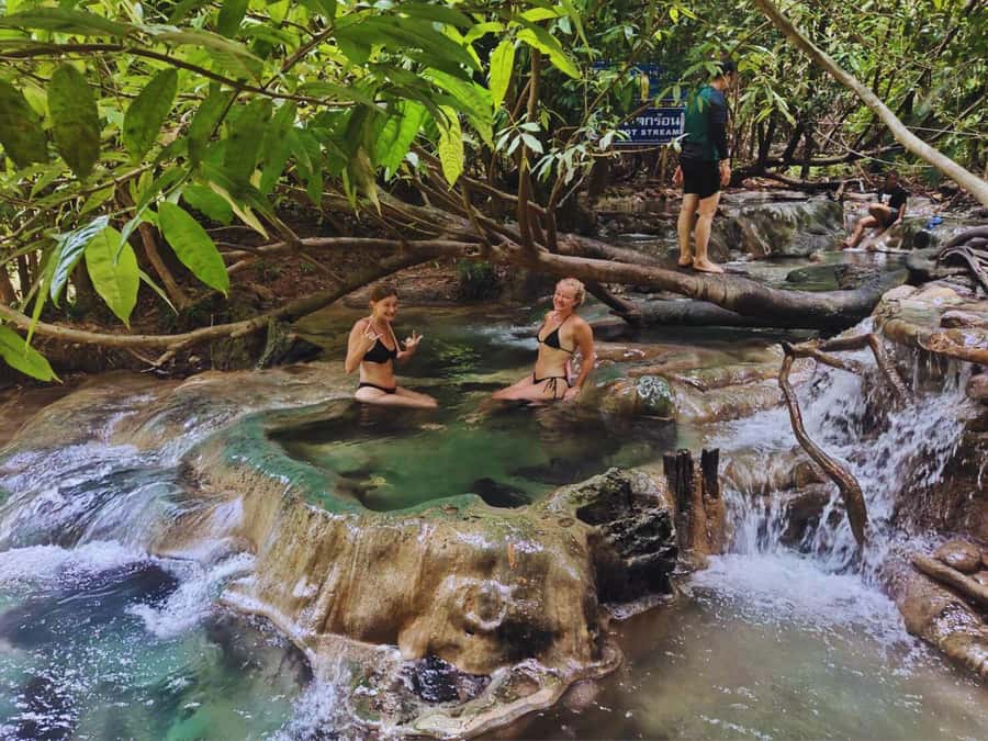 Ko Lanta: Full Day Emerald Pool&Hot Spring With Tiger Temple - Lunch between the water stops