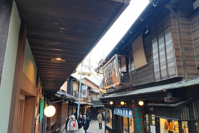 Kobe Guided Tour Including Port Area and Arima Onsen Town - Food, sweets, and cash planning