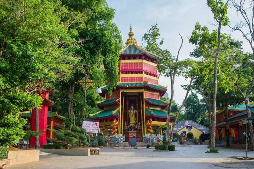Krabi: Emerald Pool, Hot Springs & Krabi Town Day Tour - Should you book it?