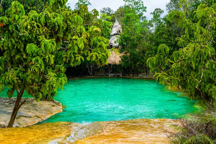 Krabi: Klongtom Hot Spring, Emerald Pool and Tiger Cave Tour - Tiger Cave Temple: Krabi’s cultural finish