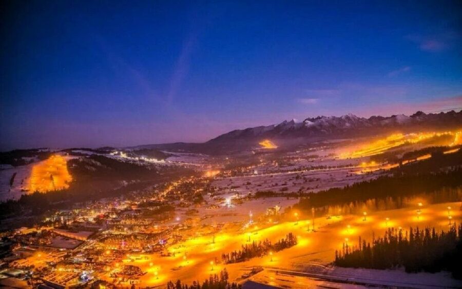 Krakow: Skii in Tatras Kotelnica with Optional Thermal Baths - Should you book Kotelnica with thermal baths?