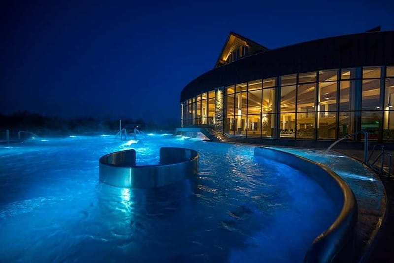 Krakow: Thermal Baths Evening Experience - Arriving at Chocholowska Thermal Baths