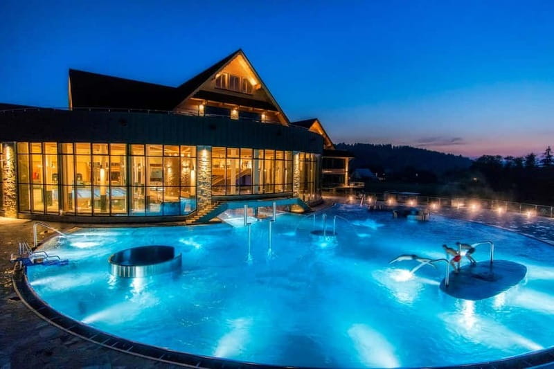 Krakow: Zakopane and/or Thermal Baths Experience - Tasting oscypek and Polish vodka