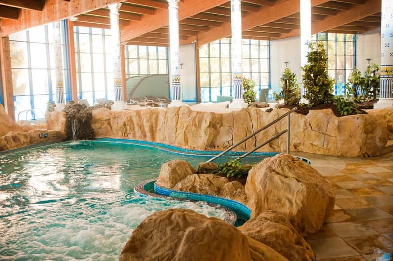 Krakow: Zakopane and/or Thermal Baths Experience - Riding the Gubałówka funicular