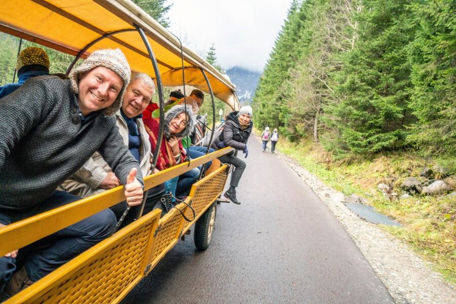 Krakow: Zakopane Day Tour with Optional Thermal Baths - Chochołów and the old wooden houses