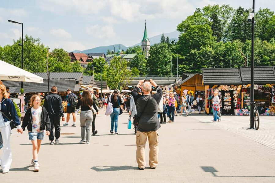 Krakow: Zakopane One Day Trip with Funicular & Thermal Pools - Leaving Krakow early for the Tatra Mountains