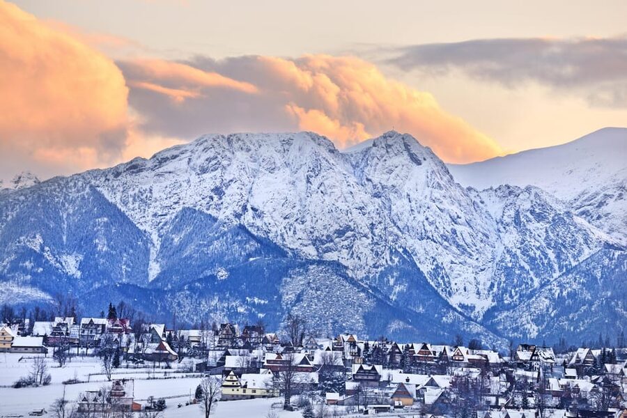 Krakow: Zakopane Snowmobiles + Bonfire & Chocholow Baths - How the price works and who gets good value