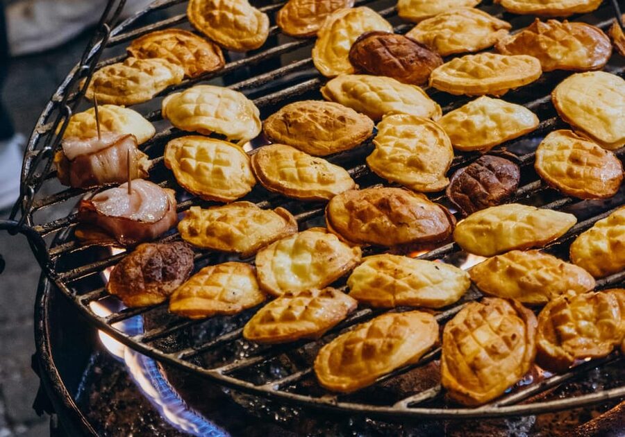 Krakow: Zakopane, Thermal Springs, Cable Car, Local Tasting - Chochołów, a village of wooden houses