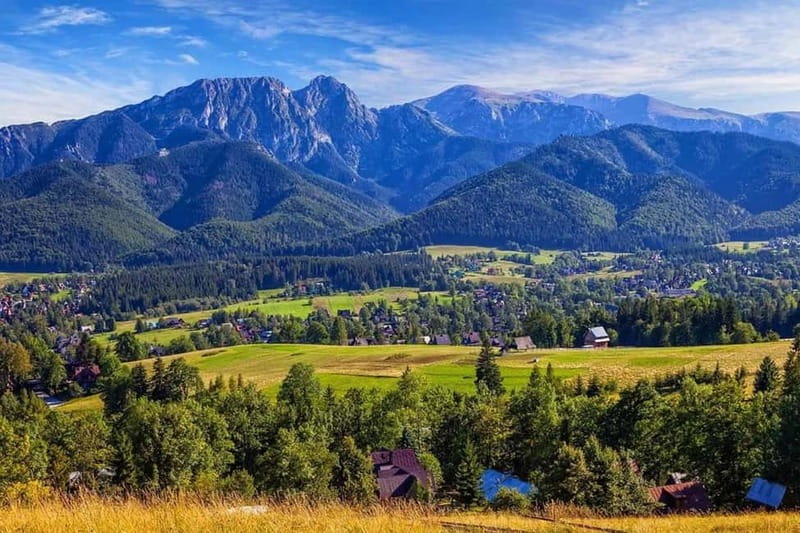 Krakow: Zakopane Trip with Thermal Pools & Hotel Pick-up - Guide, transport, and pace